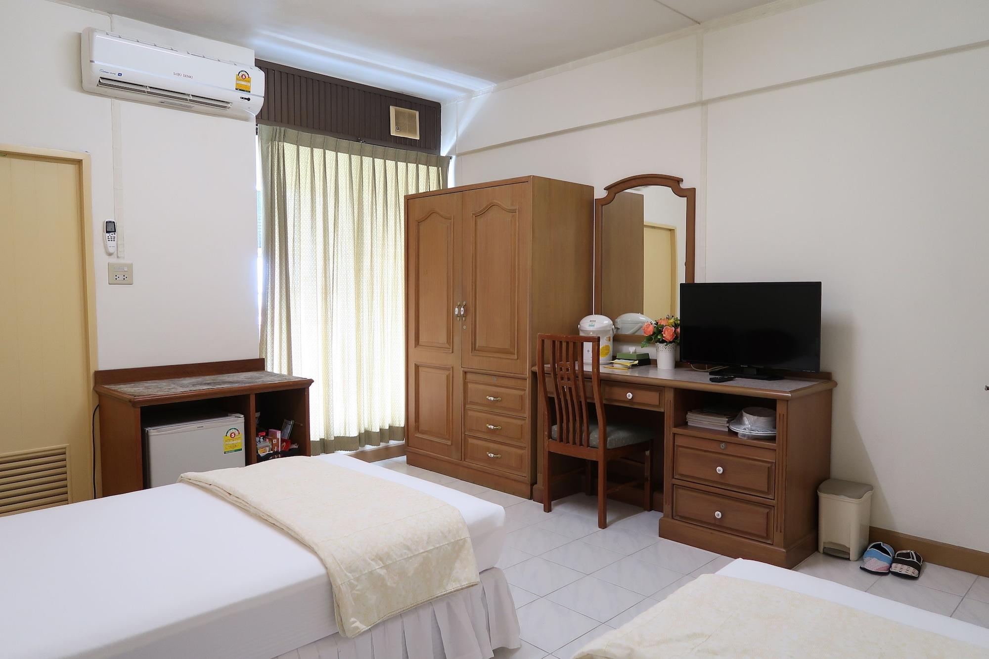 Phawana Sweet Hotel Bangkok Exterior foto