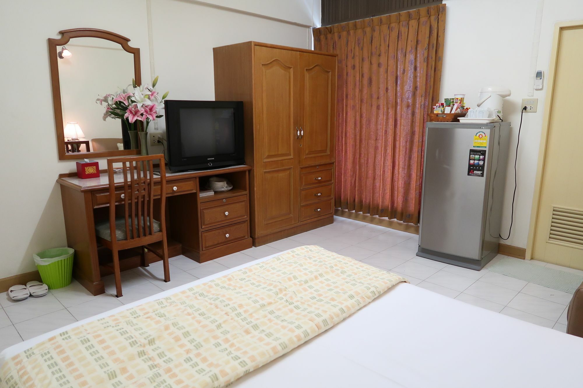 Phawana Sweet Hotel Bangkok Exterior foto